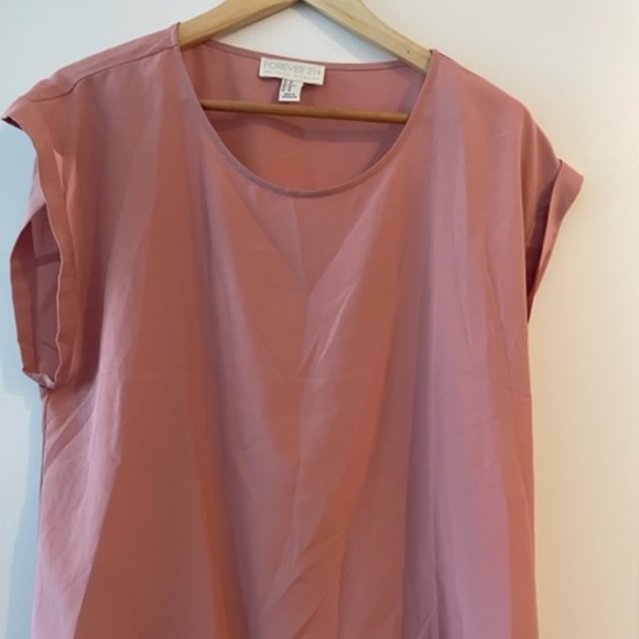 Forever 21 Dusty Rose Slik Top Plus Size 1x - Picture 1 of 2